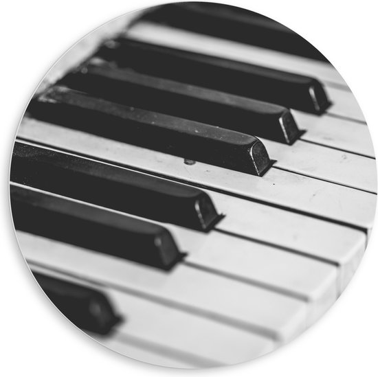 PVC Schuimplaat Muurcirkel - Close-up van Toetsen van een Piano (Zwart- wit) - 80x80 cm Foto op Muurcirkel (met ophangsysteem)