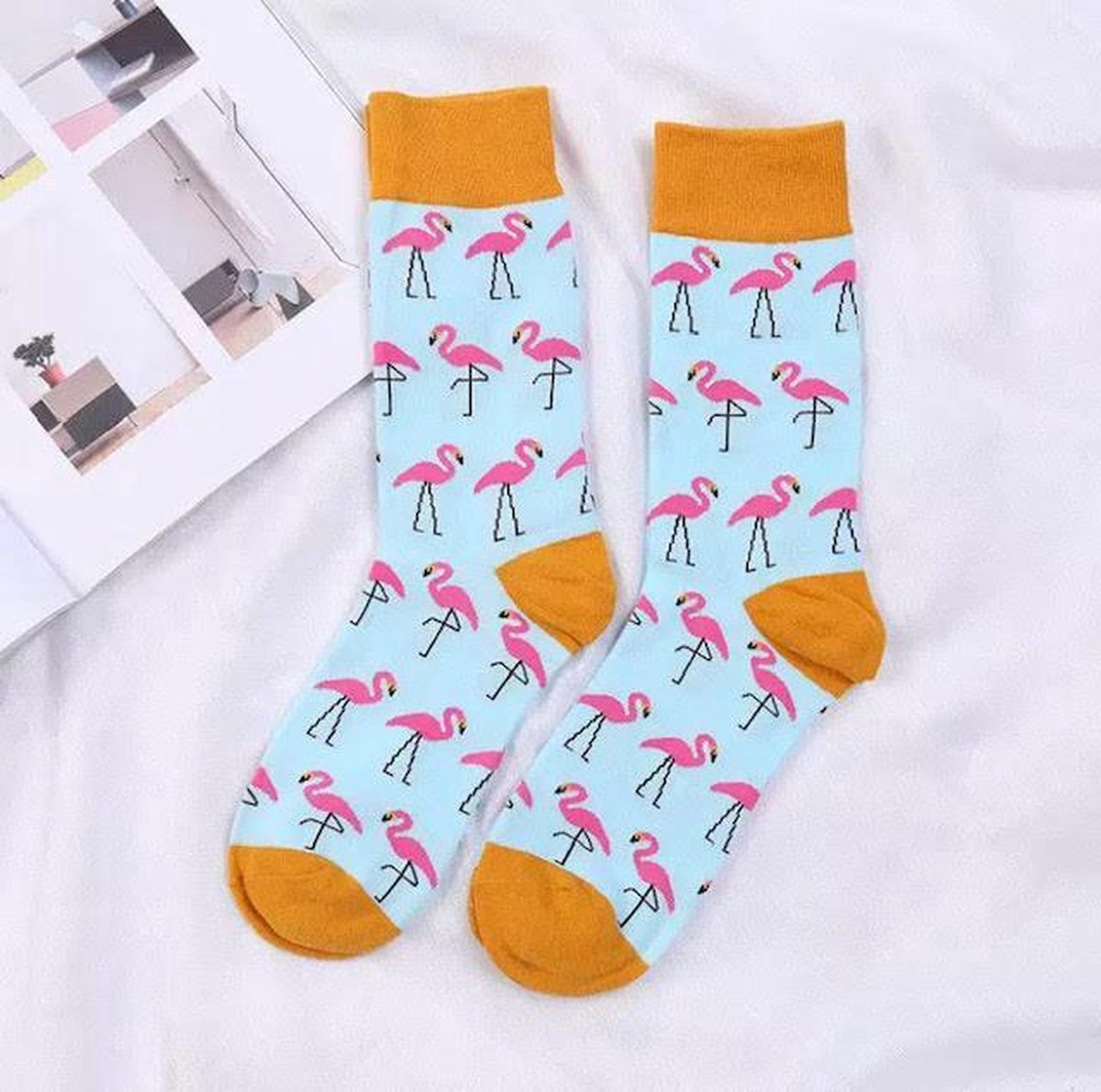Akyol - Sokken - Flamingo sokken - sokken maat 36-42 - flamingo - blauw - roze - sokken - cadeau voor vriendin afscheidscadeau voor juf - afscheidscadeau voor juf - afscheidscadeau voor juf of meester -lerares - flamingo sok - sok flamingo