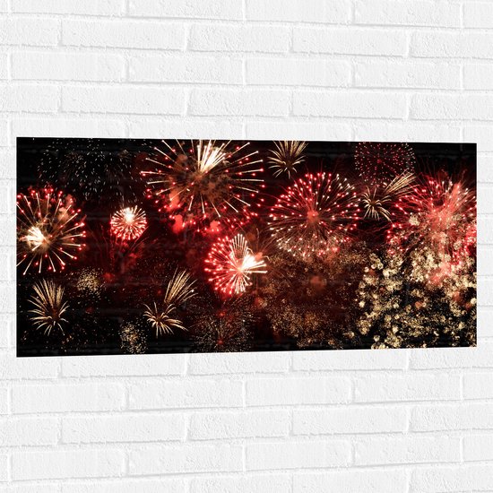 Muursticker - Verzameling Vuurwerkpijlen in Rode Tinten - 100x50 cm Foto op Muursticker