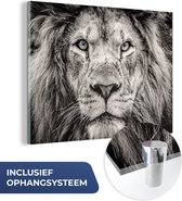 MuchoWow® Glasschilderij 160x120 cm - Schilderij acrylglas - Leeuw - Wild - Zwart - Wit - Foto op glas - Schilderijen