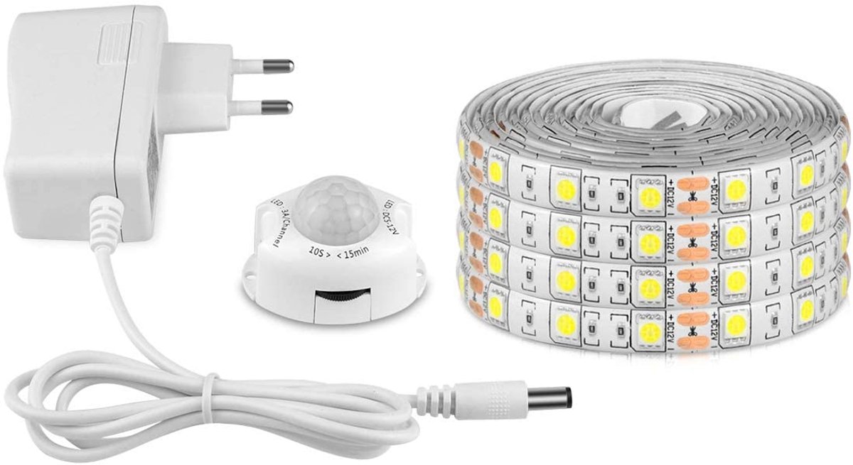 Ynkkvre – LED-strip – flexibele zelfklevende LED-strip met bewegingssensor – IP65 waterdicht – 12V voeding – warm wit, 5 m – voor kamers, woonkamer, keuken, kast en decoratie