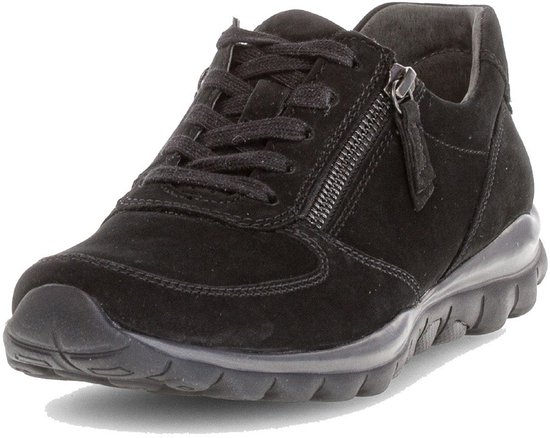 Zwarte Gabor dames sneaker met rits en veters. Gestructureerde zool.