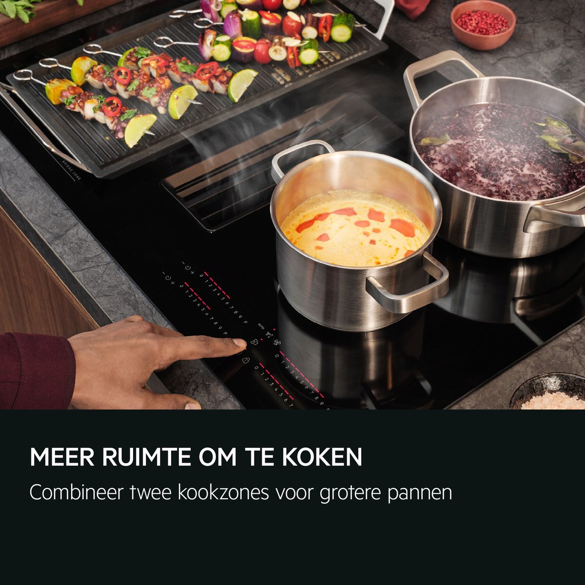 AEG TH84CB03CB Inductie inbouwkookplaat met afzuiging Zwart