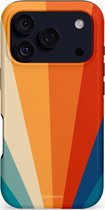 iPhone 17 Pro hoesje met retro cirkels in oranje, rood, crème en blauw.