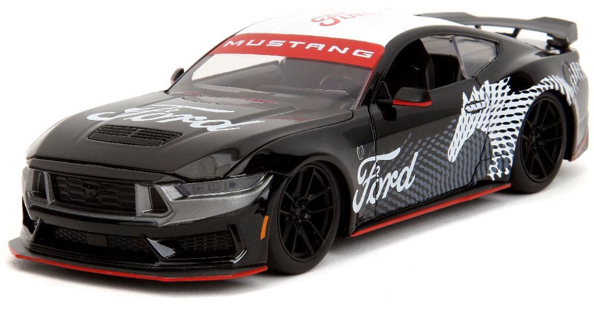 Ford Mustang Dark Horse 2024