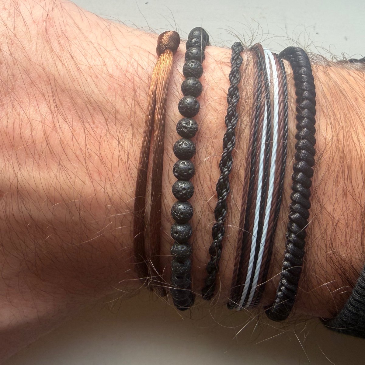 Azurro Heren Armbanden Set Mirenzo – Uniek en Handgemaakt Verschillende Designs – Natuursteen, Touw & Kralen Mix – Mediterrane Stijl - Cadeau voor Mannen & Vaderdag