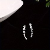 Sjika - Zilveren Ear Climbers Oorbellen – Oor Crawler met Zirkonia – Dames Oorbellen Zilver – Minimalistisch & Elegant – Set van 2 - Cadeau voor haar
