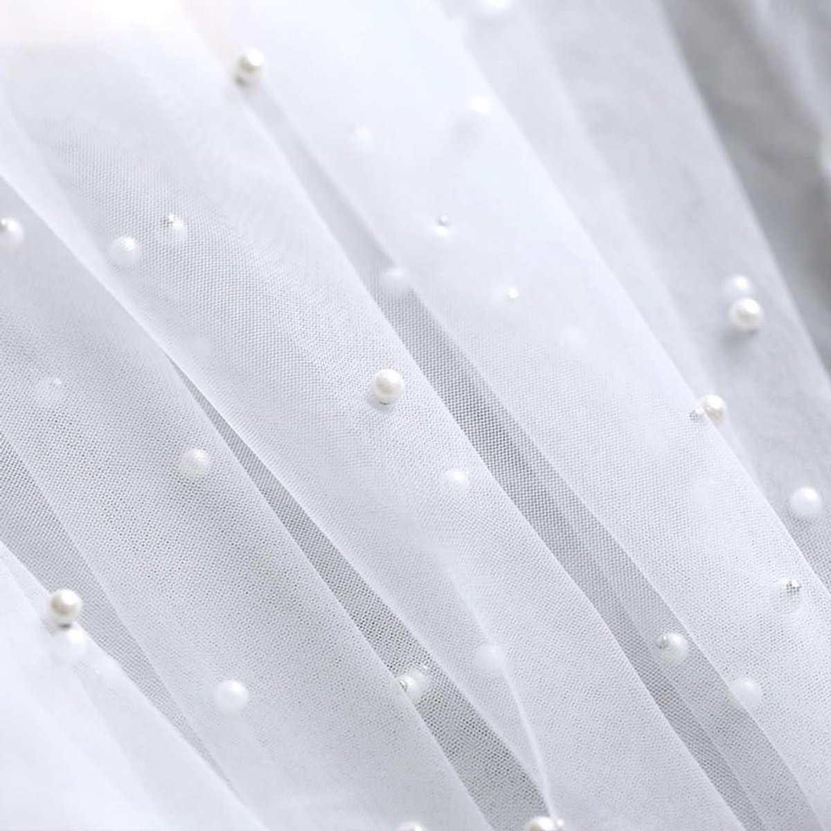 Ronte - Witte tule stof 100 cm x 160 cm voor kleding en decoratie met parelmash - per meter - transparante bruiloftsstof - decoratiestof met parels voor verjaardag en feestvieringen.