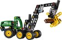 LEGO Technic John Deere 1470H bosbouwmachine, groen, zwart, gele wielen, met stam.