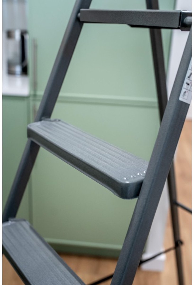 Baulich Opvouwbare huishoudtrap - Stalen vouwladder met 4 antislip treden en platform, draagvermogen 125 kg, werkhoogte 275 cm, stabiel met geprofileerde voeten – foto 3