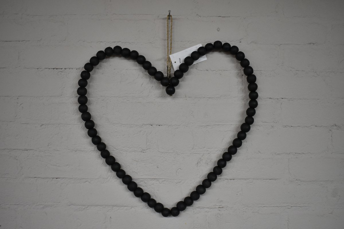 Hart houten kralen hanger zwart 35x30x2 cm - Zwart Houten kralen hanger met ophangkoord - Decoratie hanger hart - zwarte houten kralen hanger - deurhanger - muurhanger.