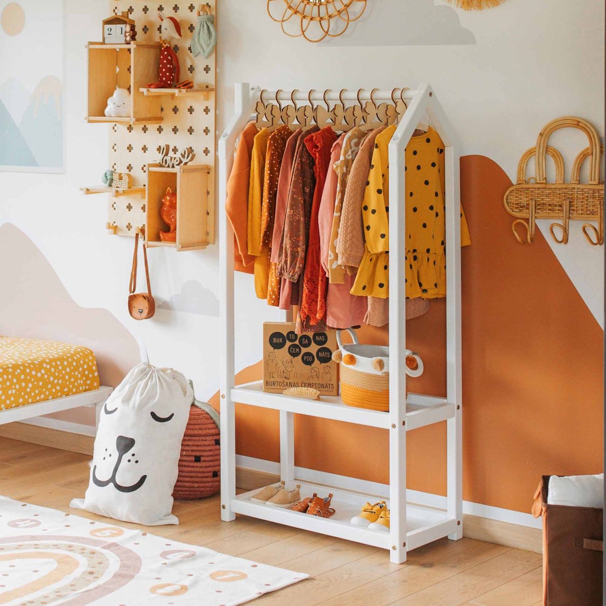 sweet home montessori kindergarderobe – wit