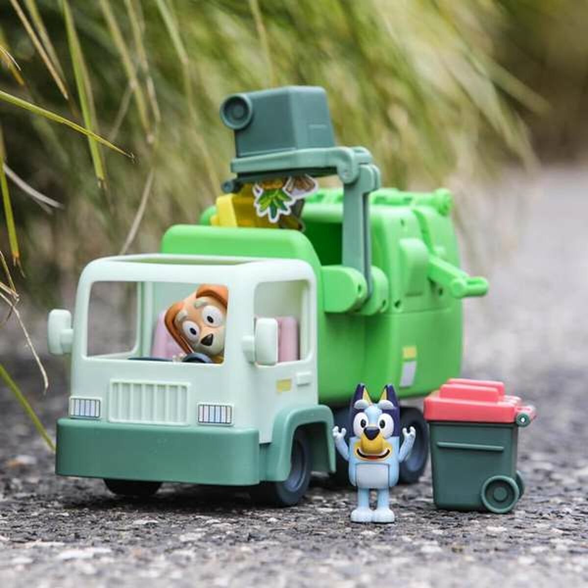 BLUEY - Vuilniswagen met 2 Speelfiguren - Speelset — afbeelding 15