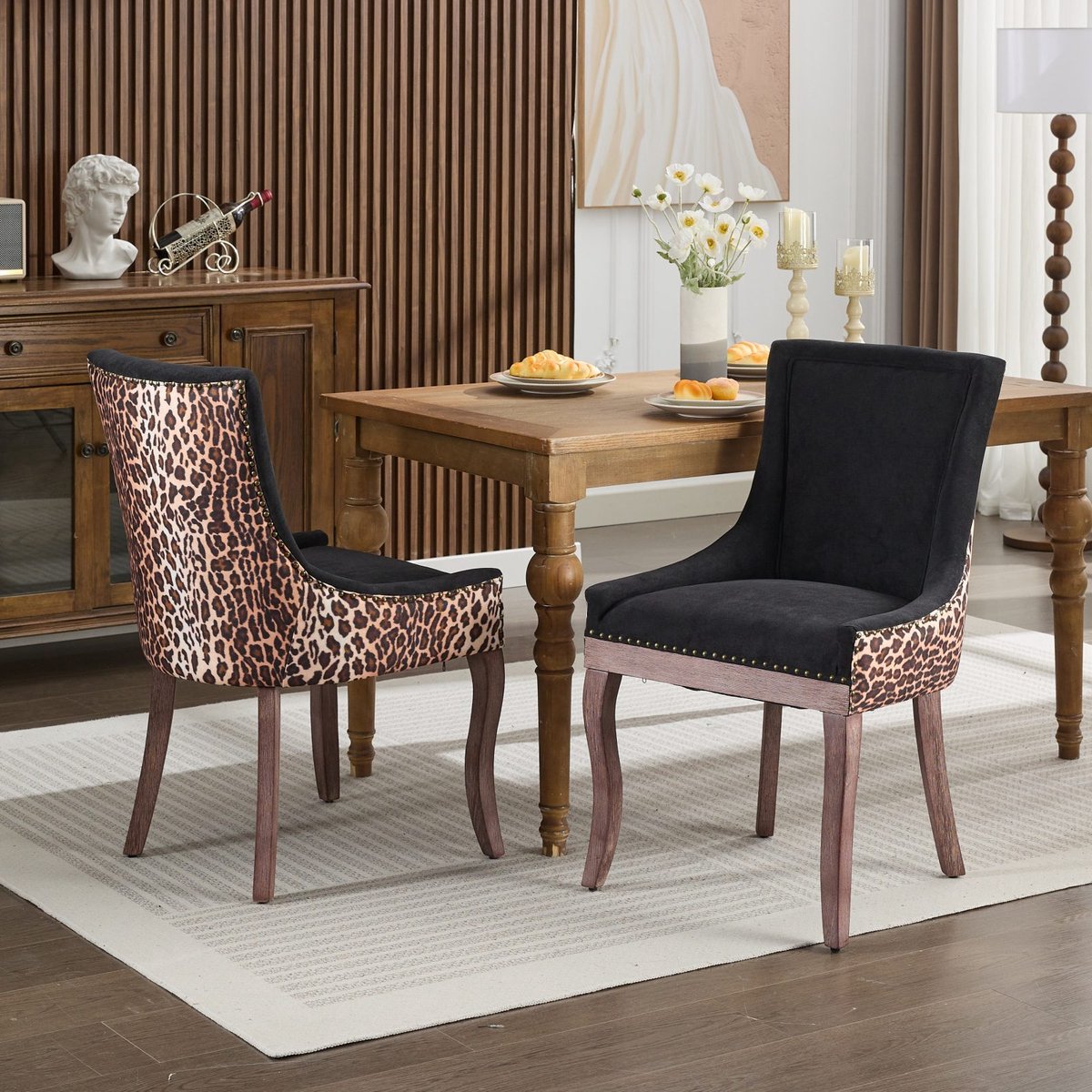 Clruro Eetkamerstoelen - Set van 2 - Dikke Zitting - Siernagels en Houten Poten - Stof - Luipaardprint