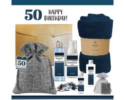 Geschenkset “50 Jaar Happy Birthday!” - 7 Producten - 1100 Gram | Giftset voor hem - Luxe wellness cadeaubox - Cadeau man Verjaardag - Veertig - Gefeliciteerd - Gift Fifty years - Party - Cadeaupakket Deluxe - Vriend - Verjaardagscadeau - Blauw