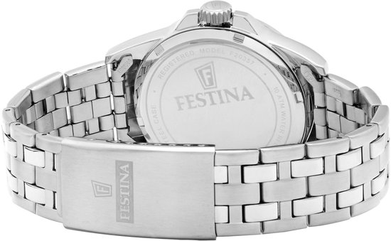 Zilverkleurige Festina horlogeband met gesp en ingeperst logo.