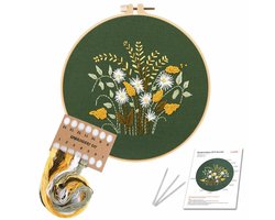 BukkitBow - Borduurpakket voor Beginners - DIY Borduurring Set - Katoen Canvas Borduurkit met Bloemen Stempel en Garen