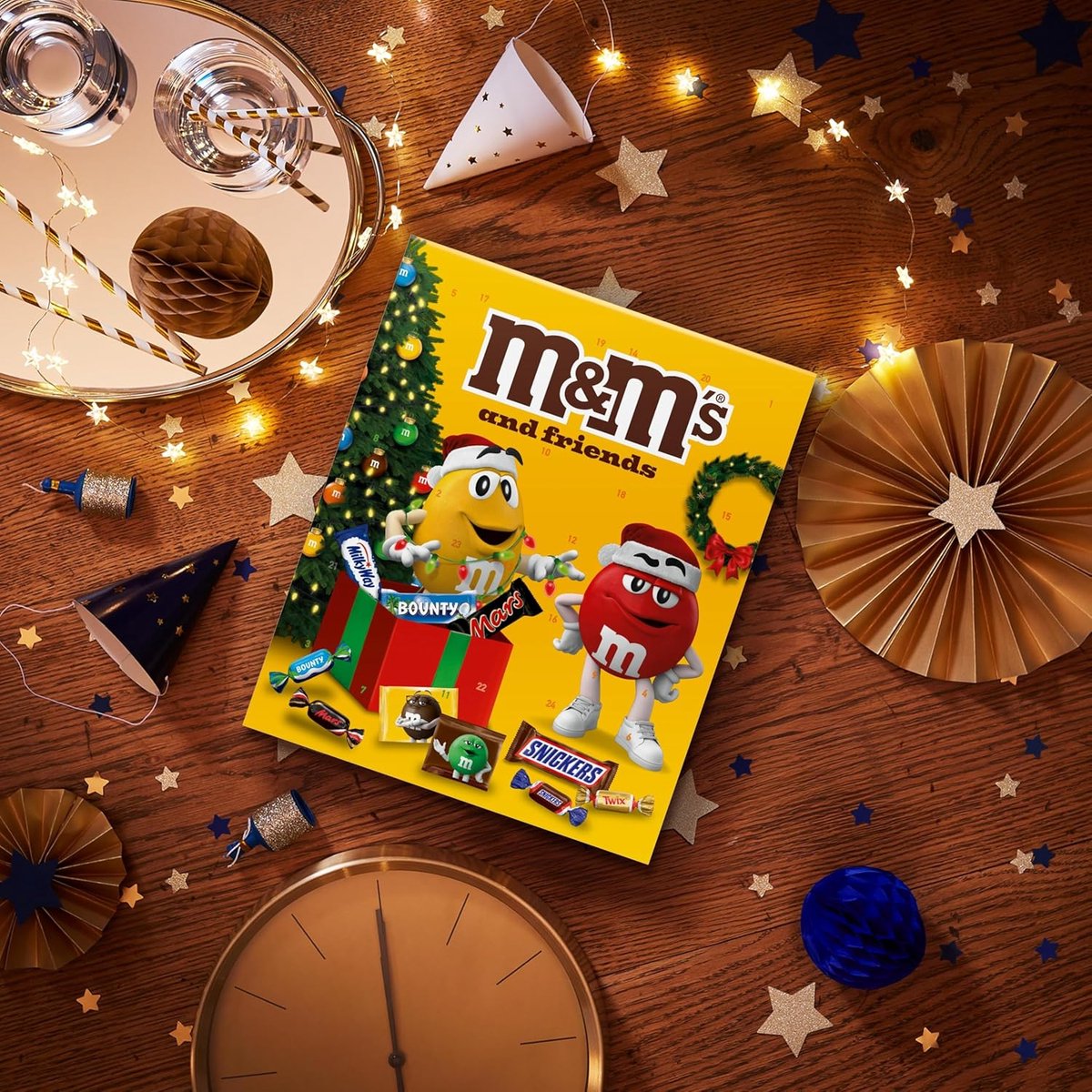 M&M’s & Friends Adventskalender 2025 – Mix van M&M’s, Mars, Snickers, Twix, Bounty & Milky Way – 24 Snoepverrassingen – 361 g Chocoladecadeau voor Kerst