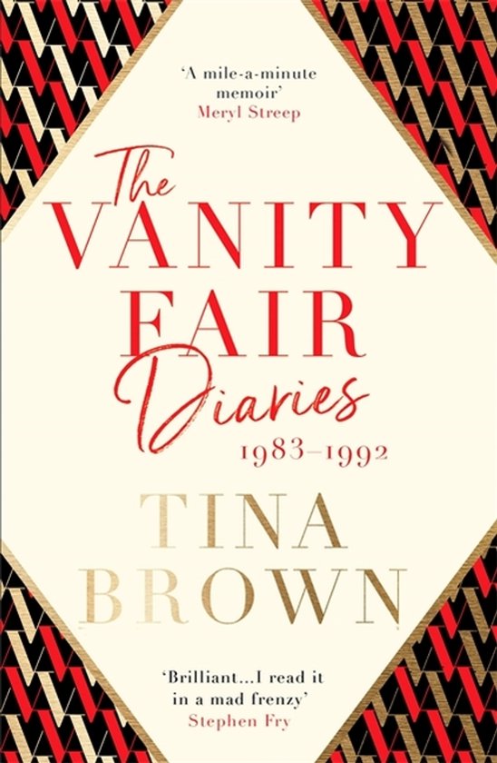Boek "The Vanity Fair Diaries 1983-1992" door Tina Brown, met rode en gouden tekst op een lichte achtergrond, omringd door een patroon van zwarte, rode en gouden ruiten.