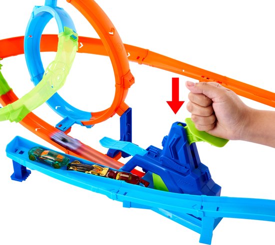 Hot Wheels Stuntbanen Snelle Lanceringscycloon Baanset en metalen speelgoedauto van Merkloos — afbeelding 5