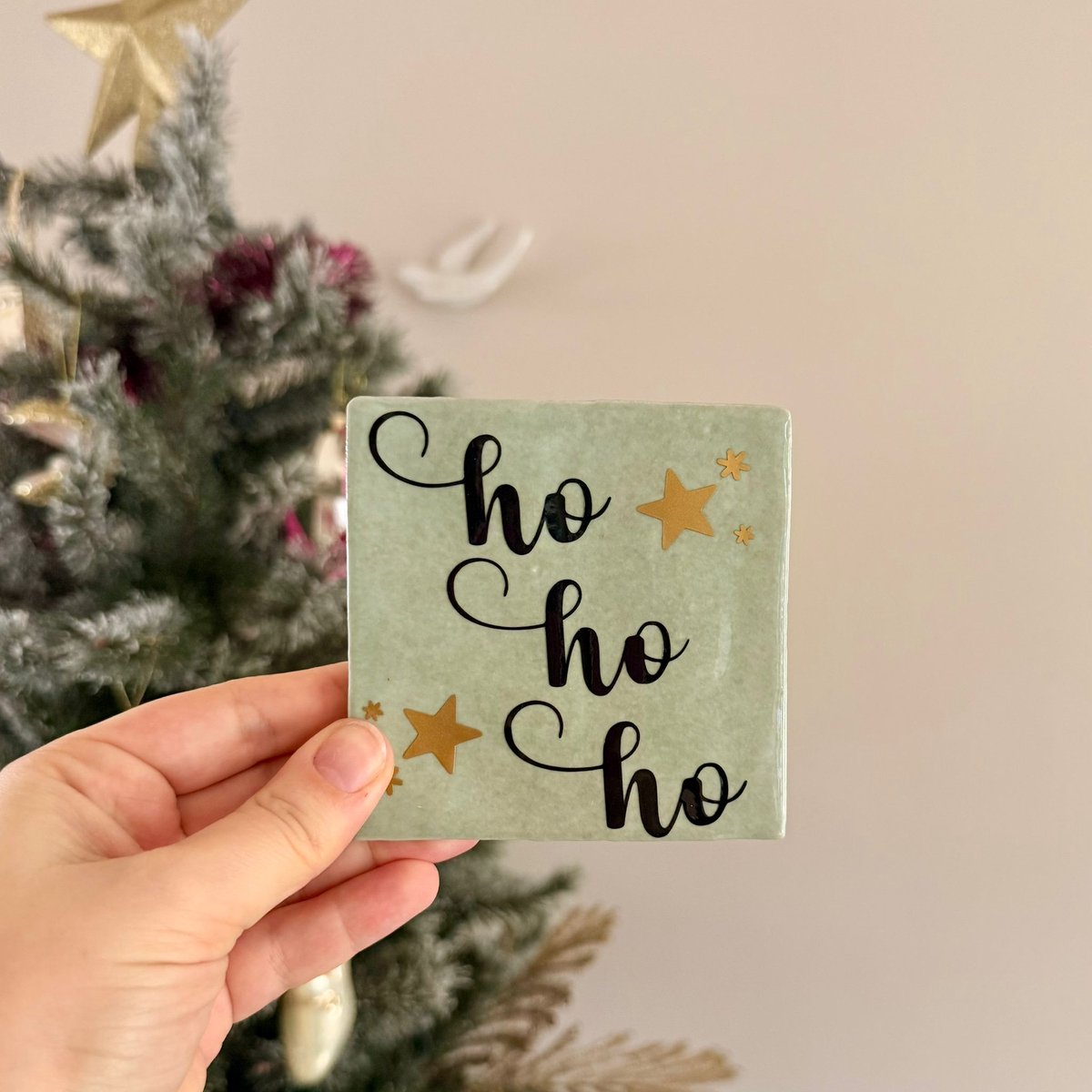 Wij & Blij - tegeltje - spreuktegeltje - wandtegeltje - hohoho - kerst - cadeau - bedankje - kleinigheidje - housewarming - december - interieur - decoratie - groen - -