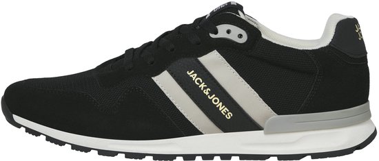 Zwarte Jack & Jones sneaker met grijze strepen en "Jack & Jones" logo, op witte achtergrond.