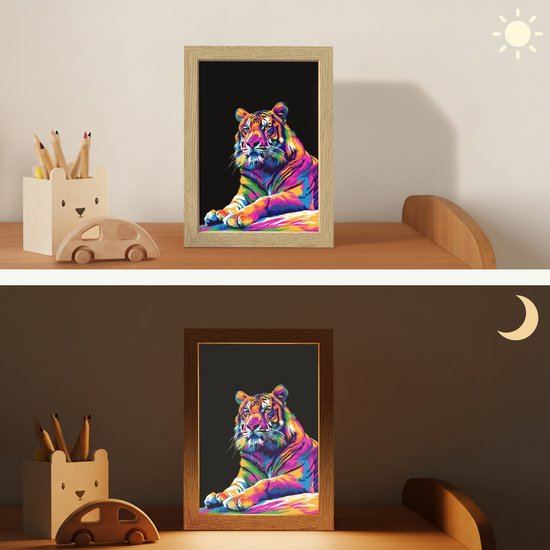 Nachtlampje 15x20 cm - Kinder lampje - Tijger - Kleurrijk - Dieren - Zwart - Neon - Tafellamp kinderkamer - Slaapkamer lamp - Bedlamp kinderen - Kinderlampje stopcontact - Wandlamp babykamer - Nachtlampjes van Merkloos — afbeelding 4