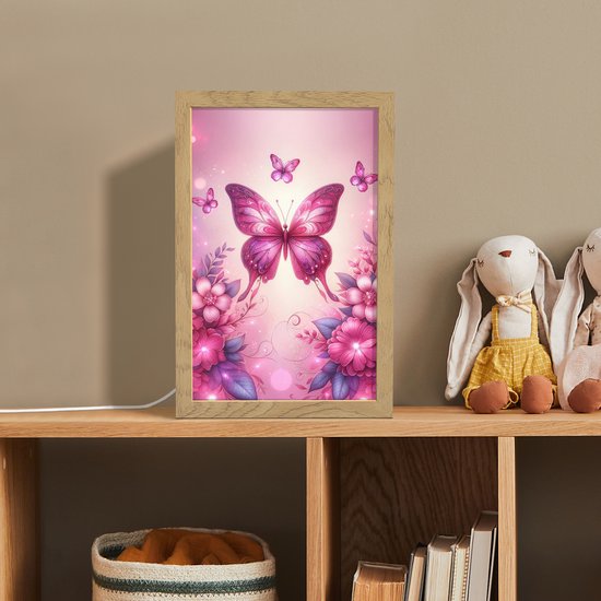 Nachtlampje 20x30 cm - Kinder lampje - Vlinder - Roze - Bloemen - Tafellamp kinderkamer - Slaapkamer lamp - Bedlamp kinderen - Kinderlampje stopcontact - Wandlamp babykamer - Nachtlampjes van Merkloos — afbeelding 3