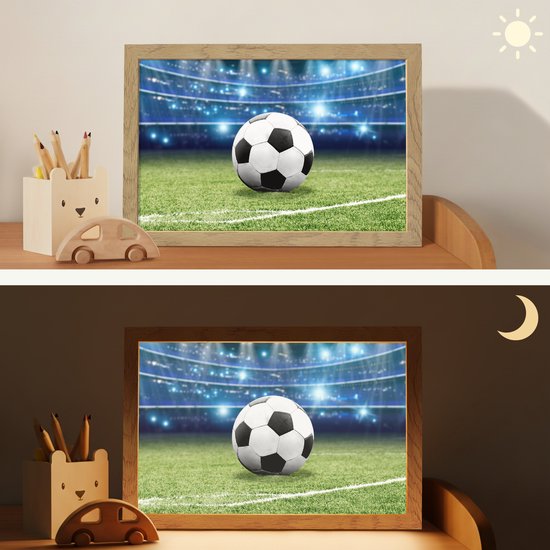 Nachtlampje 30x20 cm - Kinder lampje - Voetbal - Stadion - Bal - Jongens - Tafellamp kinderkamer - Slaapkamer lamp - Bedlamp kinderen - Kinderlampje stopcontact - Wandlamp babykamer - Nachtlampjes van Merkloos — afbeelding 4