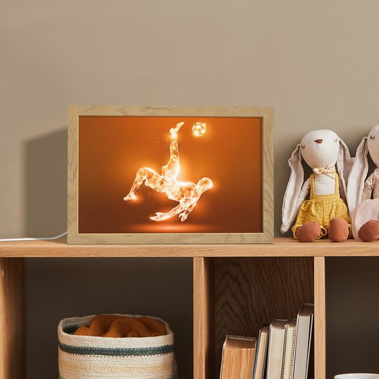 Nachtlampje 30x20 cm - Kinder lamp - Voetballer - Oranje - Voetbal - Omhaal - Tafellamp kinderkamer - Slaapkamer lamp - Bedlamp kinderen - Kinderlampje stopcontact - Wandlamp babykamer - Nachtlampjes van Merkloos — afbeelding 3