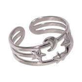Verstelbare zilverkleurige ring met drie banden en een open uiteinde, versierd met uitgesneden sterren en een halve maan.