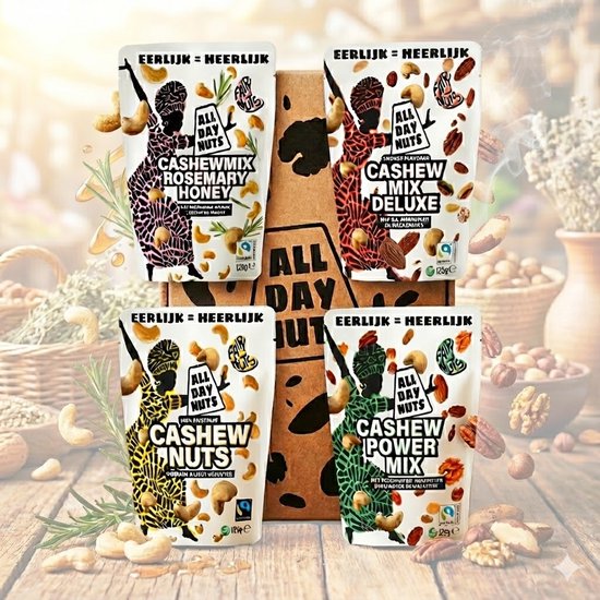 Vier verpakkingen All Day Nuts: Cashewmix Rosemary Honey, Cashewmix Deluxe, Cashewnuts en Cashew Power Mix.