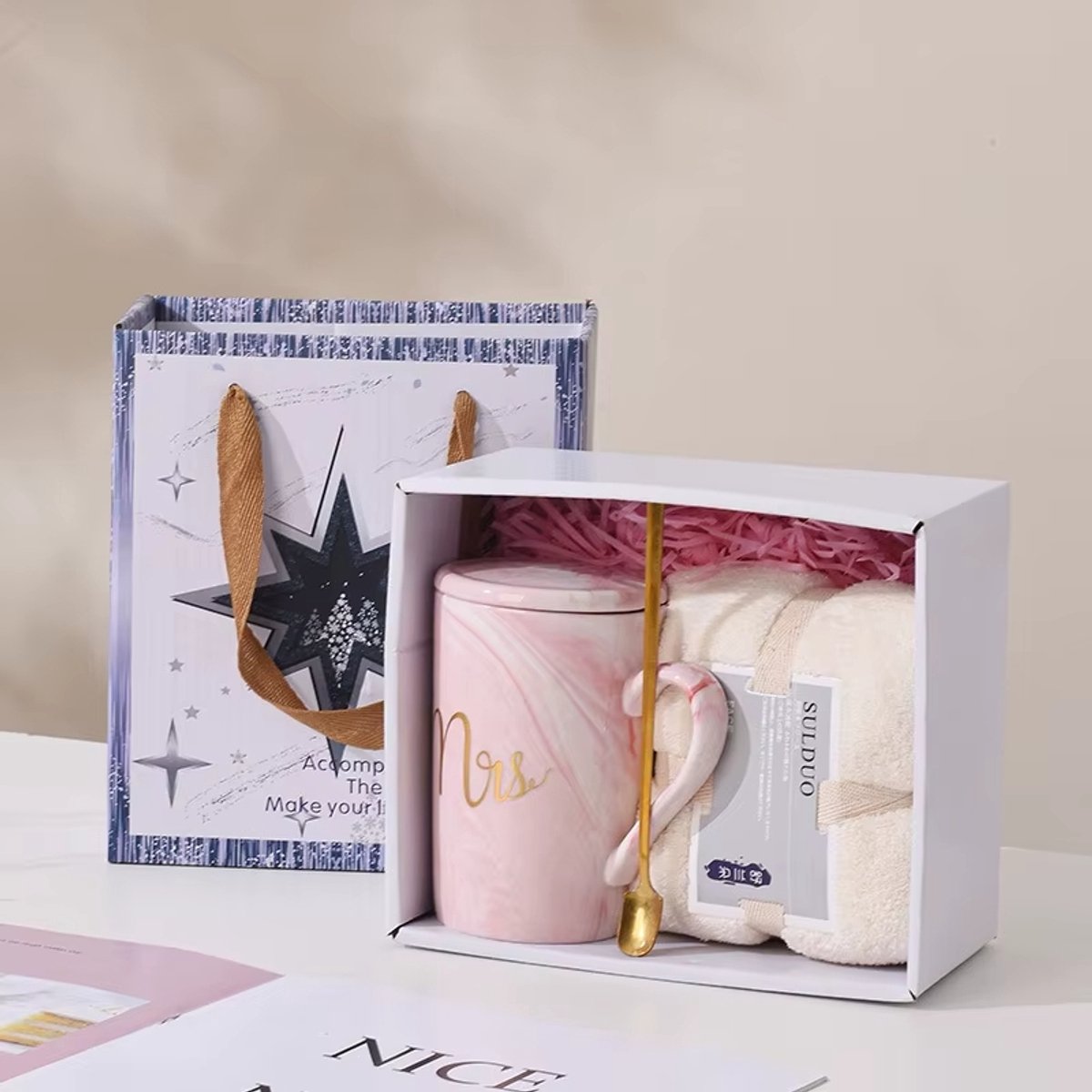 Cadeauset Mok & Handdoek – Perfect voor Verjaardagen, Kerst, Bruiloften en Bedankjes