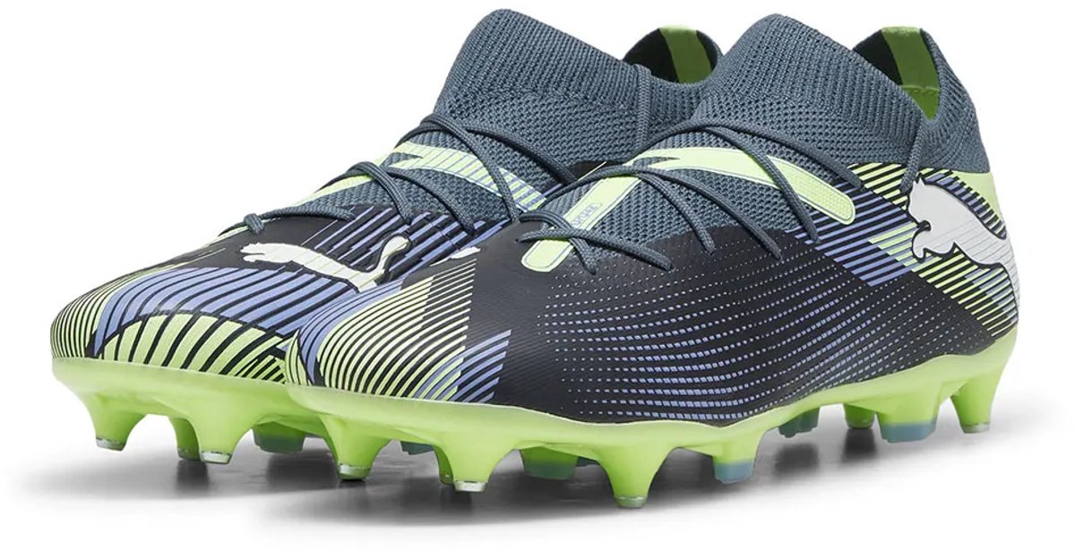 Puma Future 7 Match Mxsg voetbalschoenen in blauw en zwart, EU 45, met adaptief bovenwerk en lichtgewicht mesh.