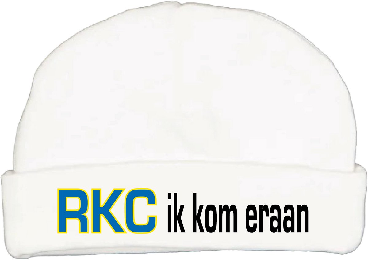 Babymutsje met de tekst: RKC ik kom eraan !