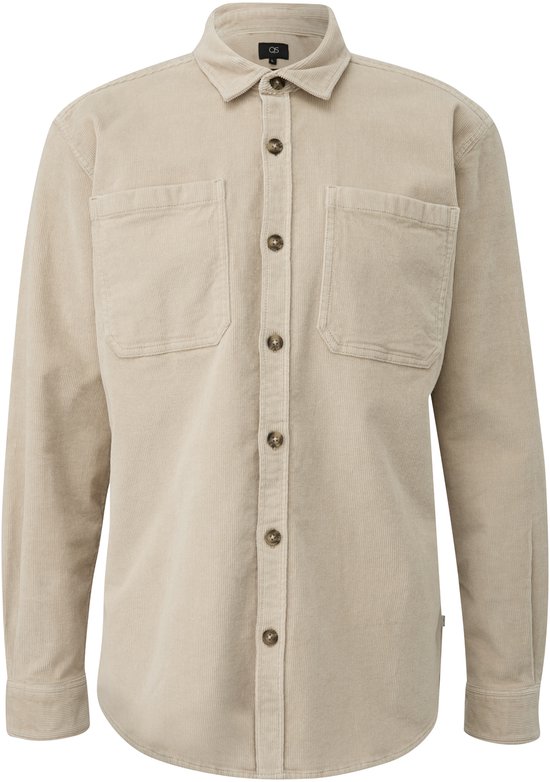 Beige corduroy overhemd met lange mouwen, twee borstzakken en knopen.
