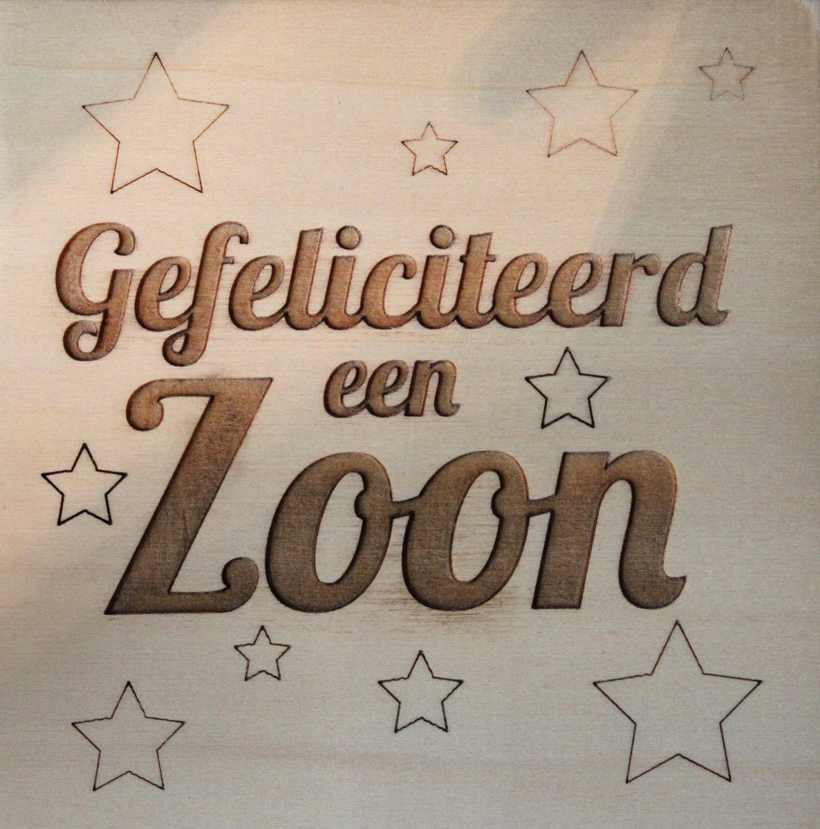Houten Ansichtkaart - Wenskaart - Wens - Kaart - 15x15cm - Gefeliciteerd Een Zoon - Geboorte