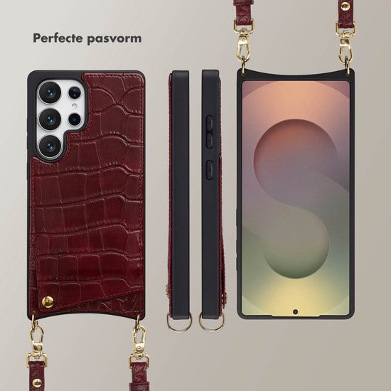 Bordeauxrode croco backcover, zijaanzicht en voorkant met display. De hoes heeft een perfecte pasvorm.