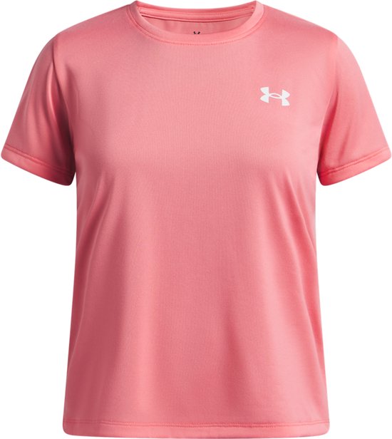 Zalmkleurig sportshirt met korte mouwen en een wit Under Armour logo op de borst.