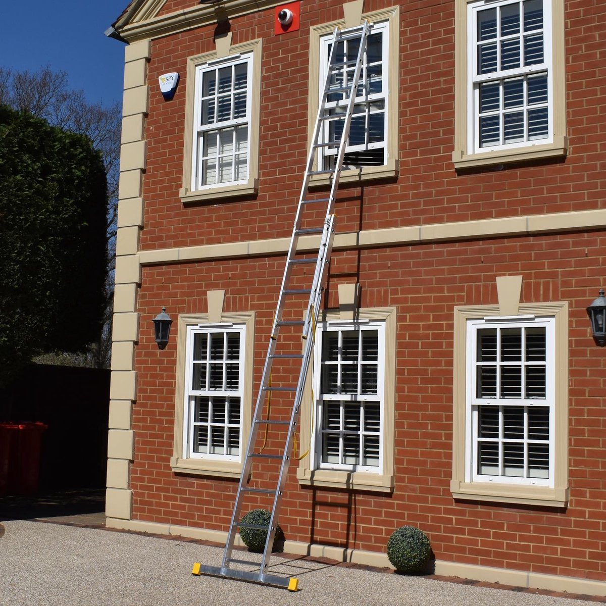 Trade Master Pro® 2-delige Opsteekladder – 5,12 m – 150 kg Draagvermogen – EN131 Professioneel-gecertificeerd – Antisliptreden – Auto-vergrendel Clips – Lichtgewicht Aluminium Ladder