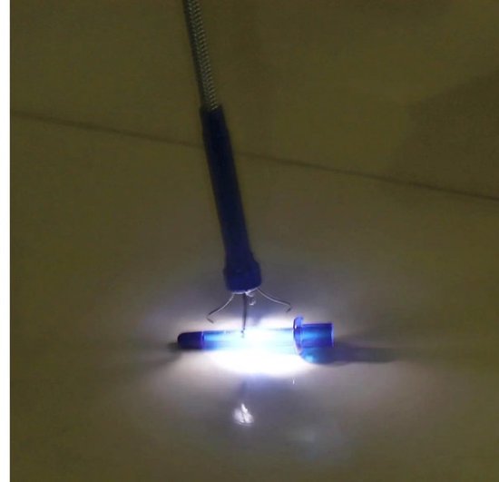 Pince GZOTOOLS avec aimant et LED 615 mm Facile à utiliser !