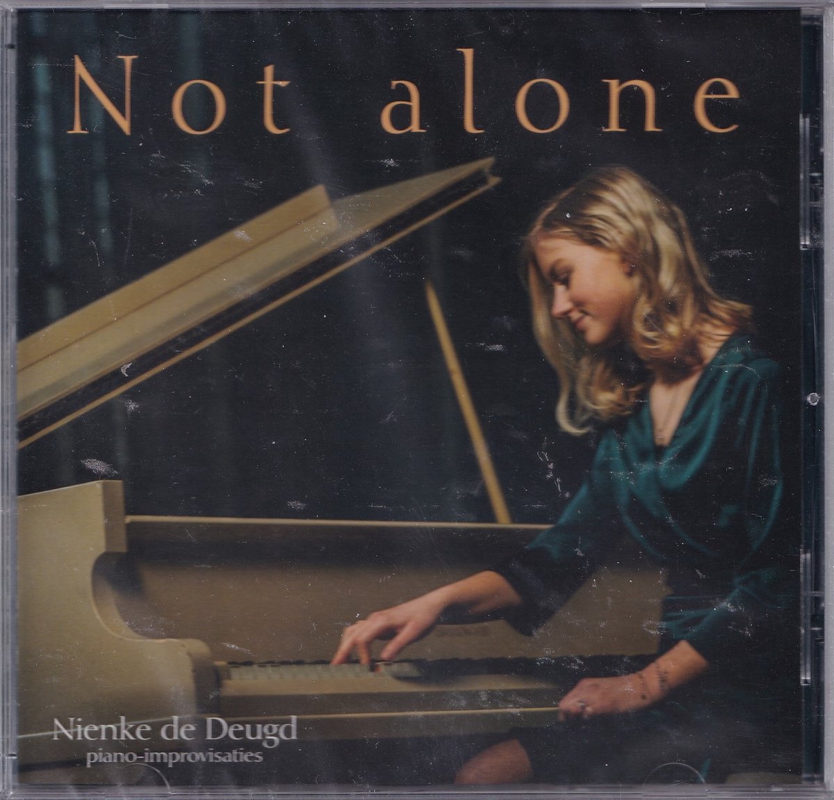 Not alone, piano-improvisaties - Nienke de Deugd (piano)