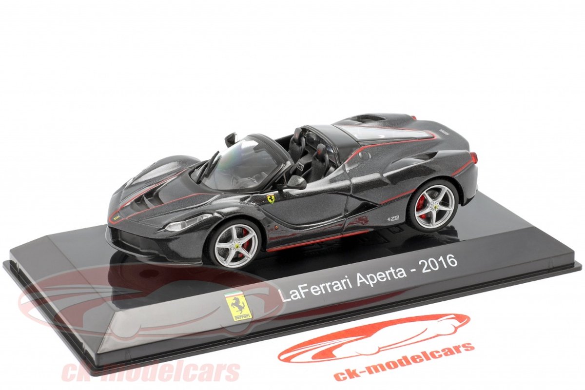 Ferrari "La Ferrari "Aperta Zwart 1-43