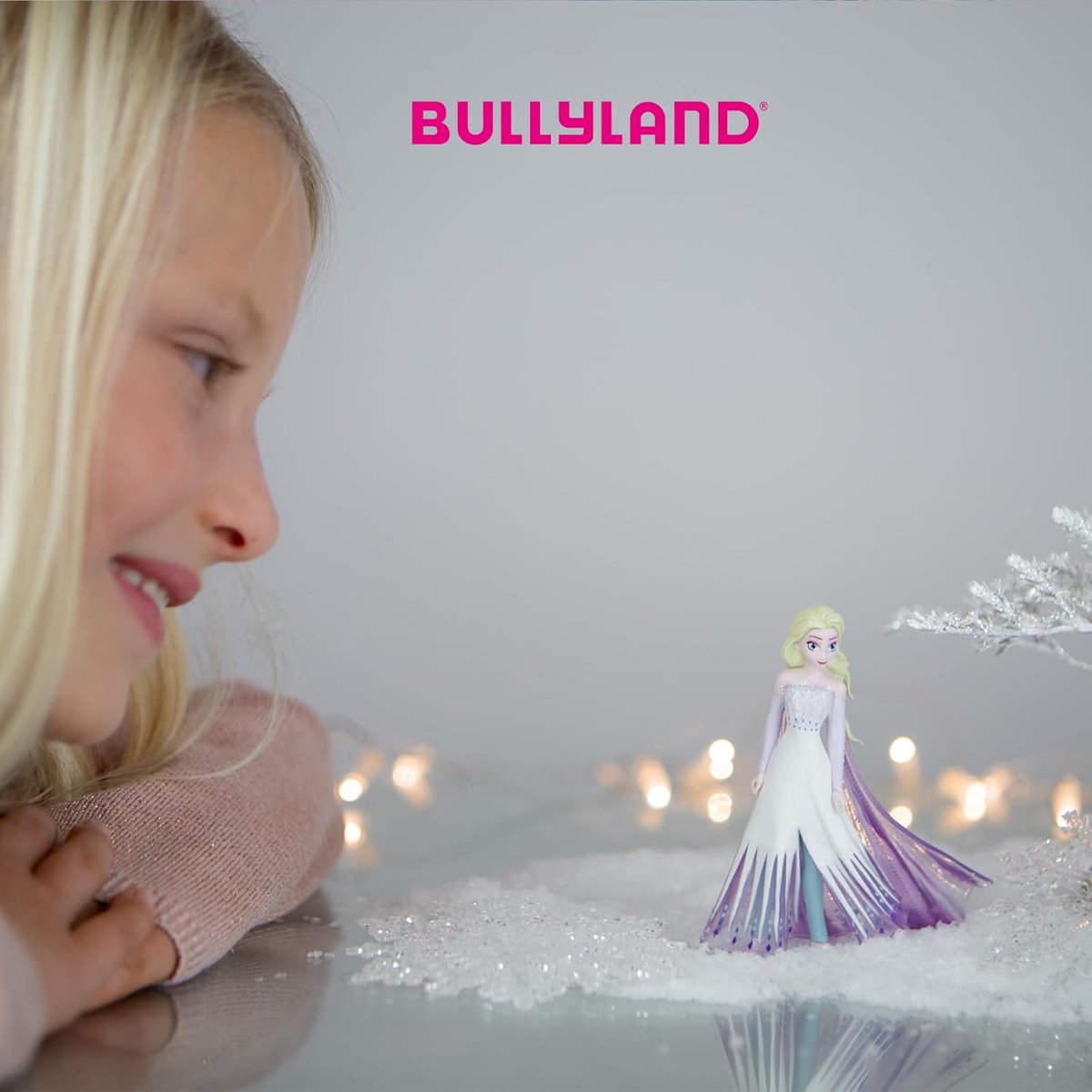 Bullyland 12961 – Speelfiguur en verzamelfiguur Elsa uit Frozen – ca. 11 cm – levensecht en detailrijk vormgegeven – ideaal als taartfiguur en klein cadeautje voor kinderen vanaf 3 jaar. — afbeelding 5