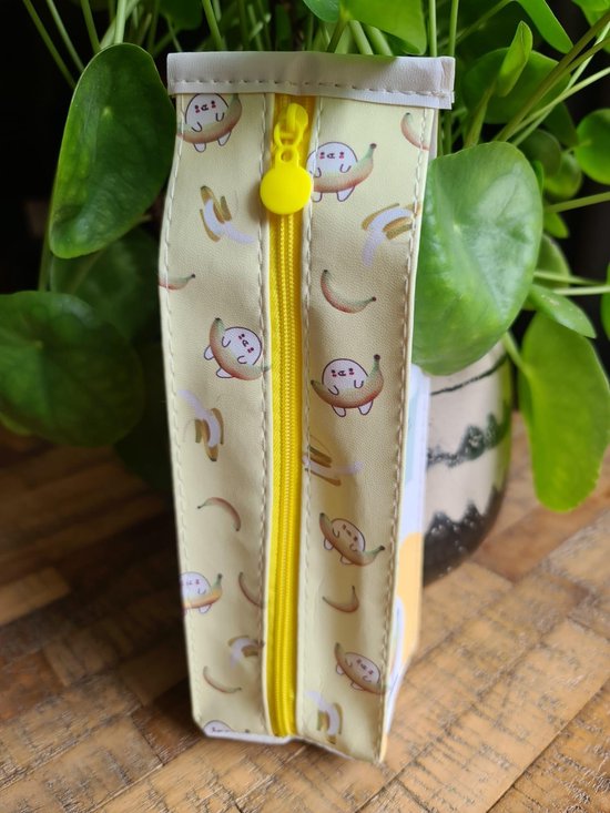 Trousse kawaii carton de lait jaune (kawaii, manga, anime)