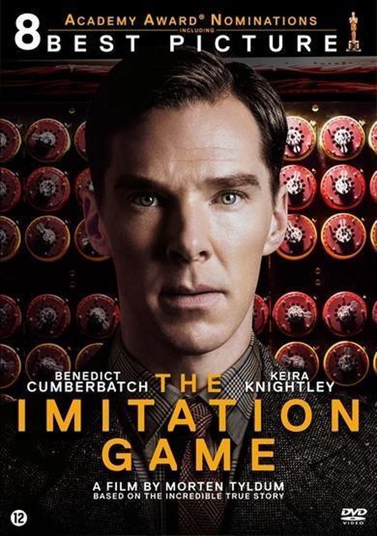 Benedict Cumberbatch op de voorkant van de 'The Imitation Game' DVD, met op de achtergrond een muur van draaischijven.