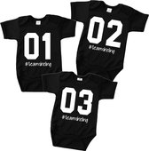 Rompertjes baby drieling met tekst-Drieling rompertjes 01 02 03 teamdrieling-zwart-wit-Maat 56