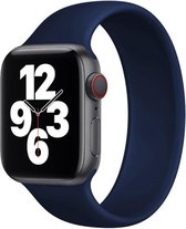 Shop4 - Bandje voor Apple Watch 7 41mm - Medium Siliconen Solo Loop Blauw