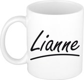 Lianne naam cadeau mok / beker sierlijke letters - Cadeau collega/ moederdag/ verjaardag of persoonlijke voornaam mok werknemers