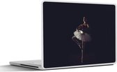 Laptop sticker - 11.6 inch - Portret van een jonge ballerina op een zwarte achtergrond - 30x21cm - Laptopstickers - Laptop skin - Cover